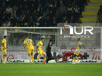 Roberto Insigne of Palermo F.C. scores the goal for 0-1 during the 13th day of the Serie BKT Championship between Frosinone Calcio and Paler...