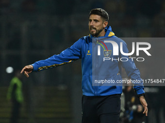 Leandro Greco coaches Frosinone Calcio during the 13th day of the Serie BKT Championship between Frosinone Calcio and Palermo F.C. at the Be...