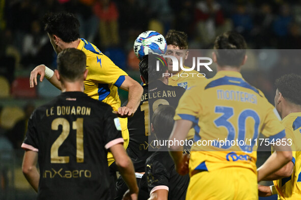 Gabriele Bracaglia of Frosinone Calcio scores the goal to make it 1-1 during the 13th day of the Serie BKT Championship between Frosinone Ca...