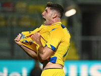 Gabriele Bracaglia of Frosinone Calcio celebrates after scoring the goal to make it 1-1 during the 13th day of the Serie BKT Championship be...