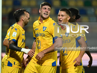 Gabriele Bracaglia of Frosinone Calcio celebrates after scoring the goal to make it 1-1 during the 13th day of the Serie BKT Championship be...