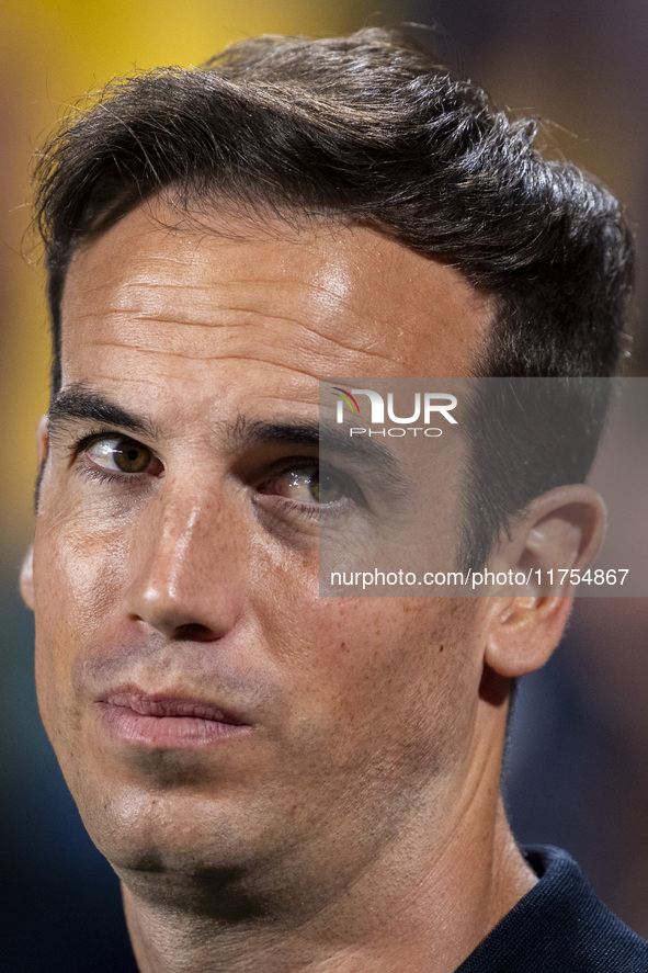 Inigo Perez, head coach of Rayo Vallecano, is seen during the La Liga EA Sports 2024/25 football match between Rayo Vallecano and UD Las Pal...