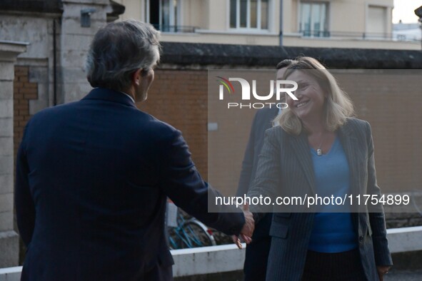 Mrs. Yael Braun Pivet, President of the National Assembly, speaks with students from the Poli Gones association at Jean Moulin Lyon 3 Univer...