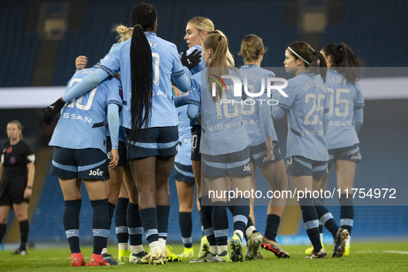 Jill Roord #10 of Manchester City W.F.C. celebrates her goal with teammates during the Barclays FA Women's Super League match between Manche...