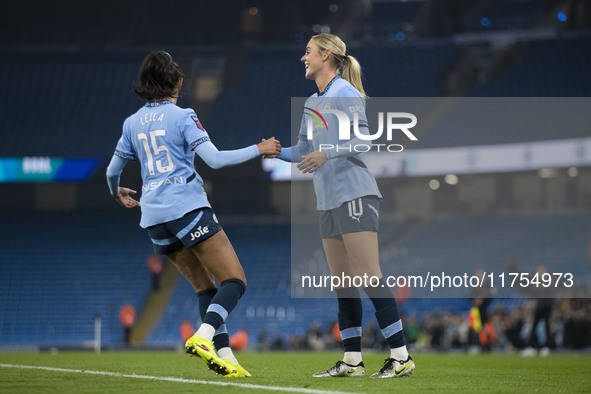 Jill Roord #10 of Manchester City W.F.C. celebrates her goal with teammates during the Barclays FA Women's Super League match between Manche...