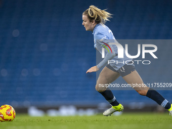 Lauren Hemp #11 of Manchester City W.F.C. is in action during the Barclays FA Women's Super League match between Manchester City and Tottenh...