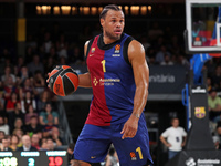 Justin Anderson plays during the match between FC Barcelona and Baskonia Vitoria-Gasteiz, corresponding to week 8 of the Turkish Airlines Eu...