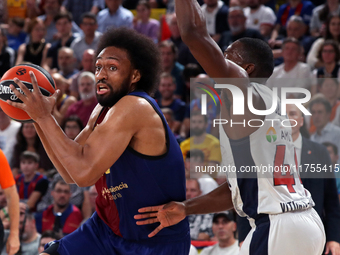 Jabari Parker and Kamar Baldwin play during the match between FC Barcelona and Baskonia Vitoria-Gasteiz, corresponding to week 8 of the Turk...