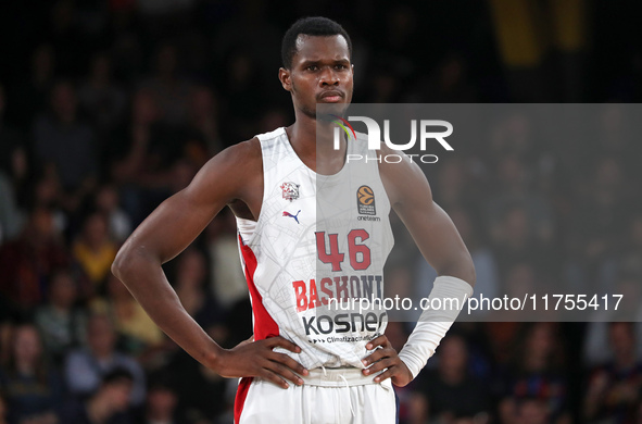 Ousmane NDiaye plays during the match between FC Barcelona and Baskonia Vitoria-Gasteiz, corresponding to week 8 of the Turkish Airlines Eur...