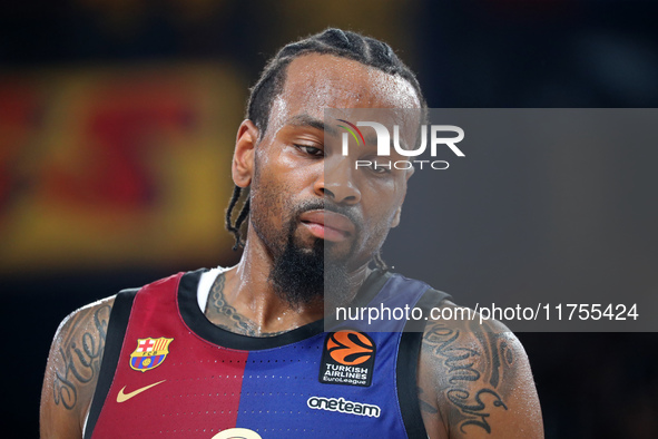 Kevin Punter plays during the match between FC Barcelona and Baskonia Vitoria-Gasteiz, corresponding to week 8 of the Turkish Airlines Eurol...