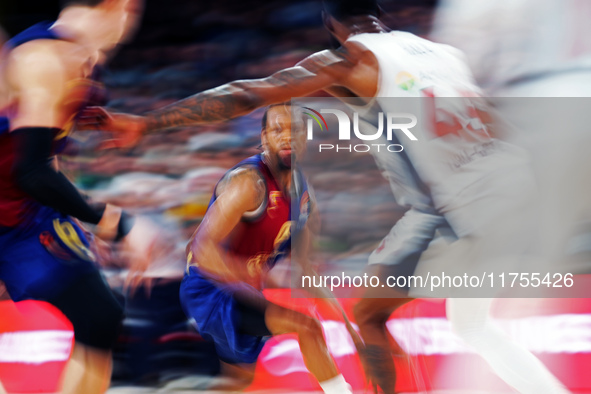 Kevin Punter plays during the match between FC Barcelona and Baskonia Vitoria-Gasteiz, corresponding to week 8 of the Turkish Airlines Eurol...