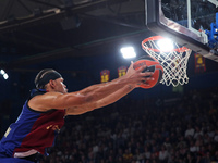 Justin Anderson plays during the match between FC Barcelona and Baskonia Vitoria-Gasteiz, corresponding to week 8 of the Turkish Airlines Eu...