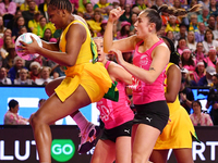 Amanda Pinkney of Jamaica (L) and Kate Burley of New Zealand (R) compete for the ball during the Fast5 Netball World Series match between Ne...