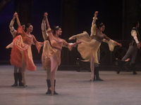 Dancers rehearse a fragment of the work Swan Lake at the Palace of Fine Arts in Mexico City, on November 8, 2024. The choreographic version...