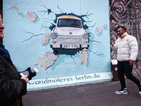  People visit East Side Gallery a day ahead of the 35th anniversary of the fall of the Berlin Wall. Berlin, Germany on 8 November, 2024. (