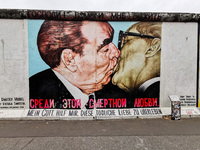  Iconic 'Kiss' mural East Side Gallery a day ahead of the 35th anniversary of the fall of the Berlin Wall. Berlin, Germany on 8 November, 20...