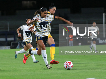 Aerial Chavarin, number 20 of Pumas Femenil, dribbles the ball during the quarterfinals, first leg match of the Apertura 2024 of the Liga BB...