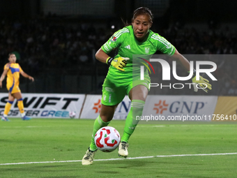 Goalkeeper Aurora Santiago #1 of Tigres Femenil watches the ball during the first leg quarter-final match of the Apertura 2024 of the Liga B...