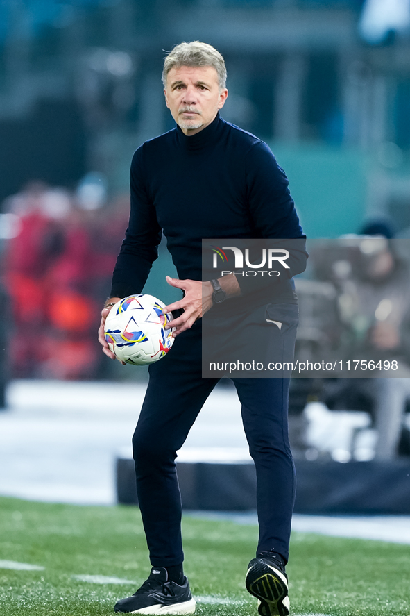 Marco Baroni head coach of SS Lazio looks on during the Serie A Enilive match between SS Lazio and Cagliari Calcio at Stadio Olimpico on Nov...