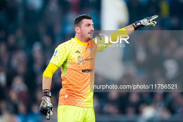 Simone Scuffet of Cagliari Calcio gestures during the Serie A Enilive match between SS Lazio and Cagliari Calcio at Stadio Olimpico on Novem...