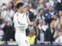 Jude Bellingham of Real Madrid celebrates a goal during the La Liga 2024/25 match between Real Madrid and Osasuna at Santiago Bernabeu Stadi...