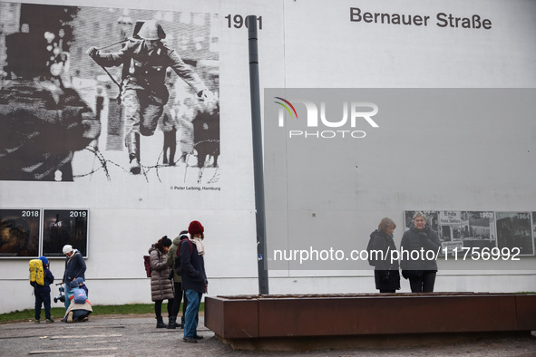 Bernauer Strasse mural during the commemoration ceremony marking the 35th anniversary of the fall of the Berlin Wall. Berlin, Germany on 9 N...