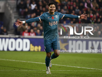 Evanilson of Bournemouth celebrates his goal during the Premier League match between Brentford and Bournemouth at the Gtech Community Stadiu...