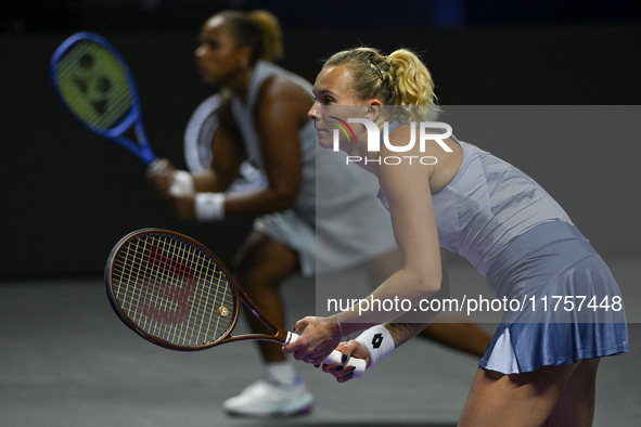 RIYADH, SAUDI ARABIA - NOVEMBER 09: Katerina Siniakova (R) of the Czech Republic and Taylor Townsend of the USA during the Final match again...