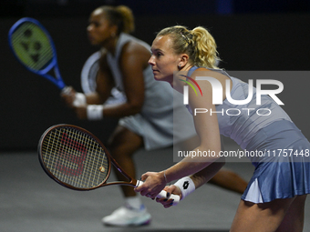 RIYADH, SAUDI ARABIA - NOVEMBER 09: Katerina Siniakova (R) of the Czech Republic and Taylor Townsend of the USA during the Final match again...