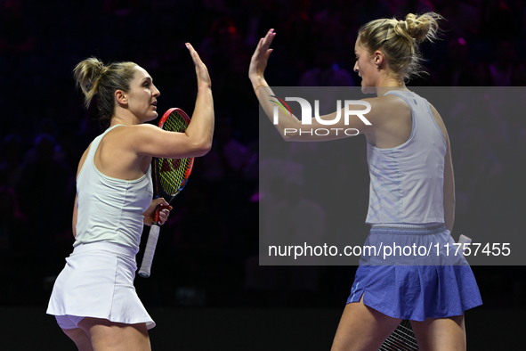 RIYADH, SAUDI ARABIA - NOVEMBER 09: Gabriela Dabrowski (L) of Canada and Erin Routliffe (R) of New Zealand during the Final match against Ka...