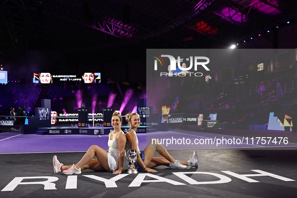 RIYADH, SAUDI ARABIA - NOVEMBER 09: Gabriela Dabrowski (R) of Canada and Erin Routliffe (L) of New Zealand with the Trophy at the Awards Cer...