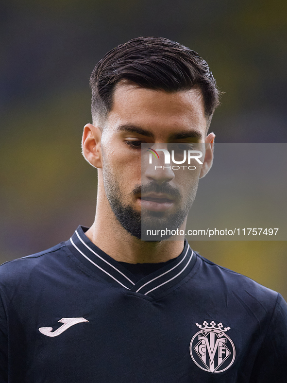 Alex Baena of Villarreal CF looks on during the LaLiga EA Sports match between Villarreal CF and Deportivo Alaves at Estadio de la Ceramica...