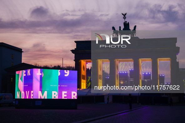 Evening screening in front of the Brandenburg Gate during the 35th anniversary of the fall of the Berlin Wall. Berlin, Germany on 9 November...