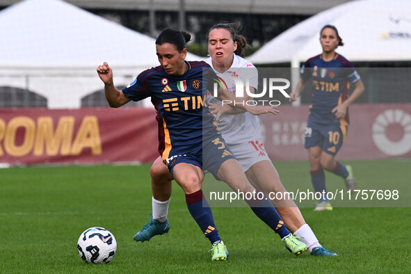 Emma Snerle of A.C.F. Fiorentina and Lucia Di Guglielmo of A.S. Roma Femminile are in action during the 9th day of the Serie A Femminile eBa...