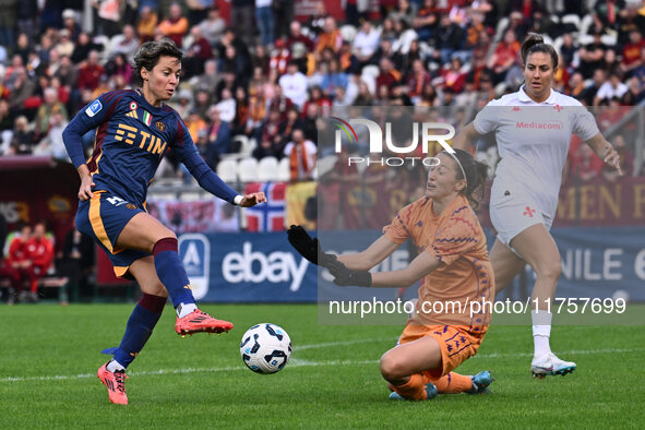 Valentina Giacinti of A.S. Roma Femminile and Cecilie Fiskerstrand of A.C.F Fiorentina are in action during the 9th day of the Serie A Femmi...