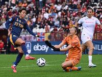 Valentina Giacinti of A.S. Roma Femminile and Cecilie Fiskerstrand of A.C.F Fiorentina are in action during the 9th day of the Serie A Femmi...