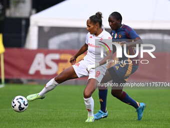 Madelen Janogy of A.C.F Fiorentina and Hawa Cissoko of A.S. Roma Femminile are in action during the 9th day of the Serie A Femminile eBay Ch...