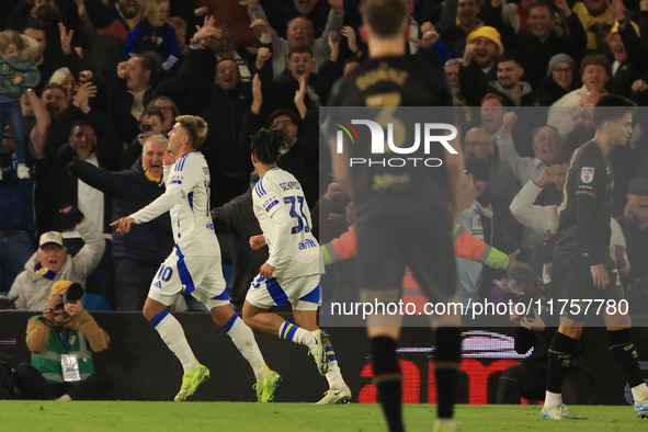 Joel Piroe (Leeds United) scores his team's second goal during the Sky Bet Championship match between Leeds United and Queens Park Rangers a...