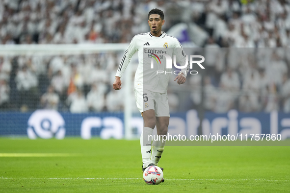 Jude Bellingham central midfield of Real Madrid and England during the La Liga match between Real Madrid CF and CA Osasuna at Estadio Santia...