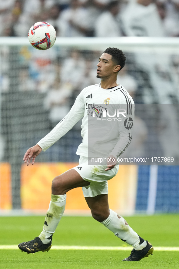 Jude Bellingham central midfield of Real Madrid and England during the La Liga match between Real Madrid CF and CA Osasuna at Estadio Santia...