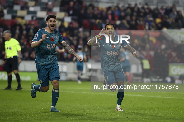 Justin Kluivert of Bournemouth celebrates his goal during the Premier League match between Brentford and Bournemouth at the Gtech Community...