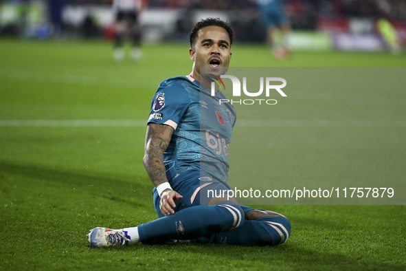 Justin Kluivert of Bournemouth celebrates his goal during the Premier League match between Brentford and Bournemouth at the Gtech Community...