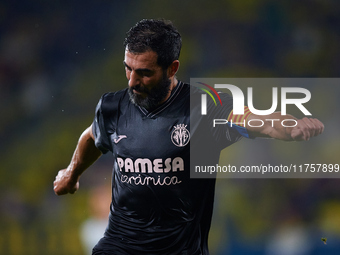 Raul Albiol of Villarreal CF is in action during the LaLiga EA Sports match between Villarreal CF and Deportivo Alaves at Estadio de la Cera...