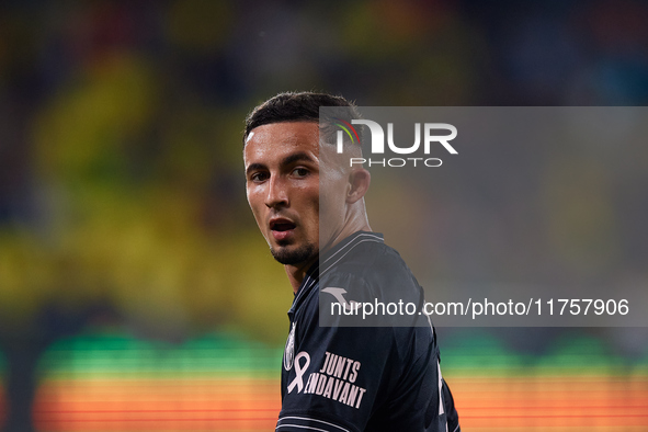 Yeremy Pino of Villarreal CF looks on during the LaLiga EA Sports match between Villarreal CF and Deportivo Alaves at Estadio de la Ceramica...