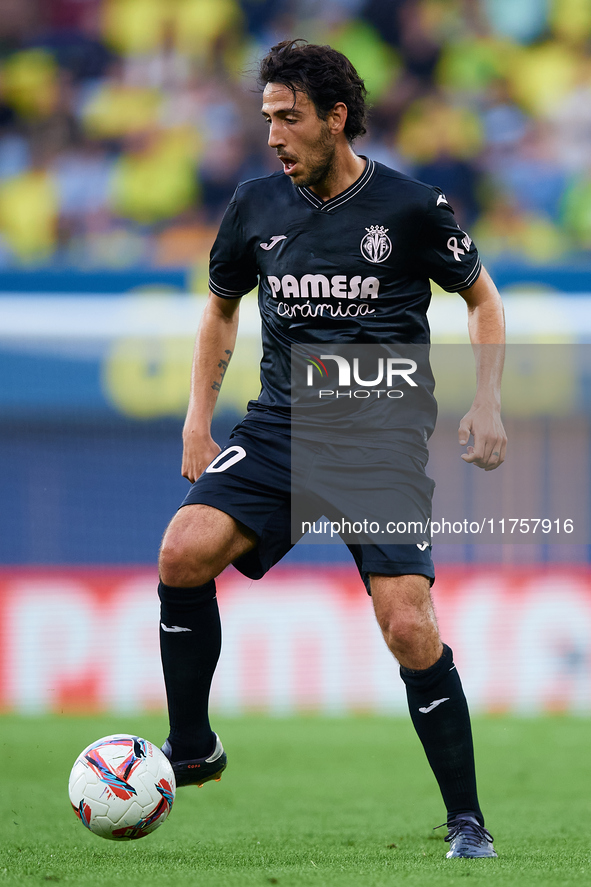 Dani Parejo of Villarreal CF is in action during the LaLiga EA Sports match between Villarreal CF and Deportivo Alaves at Estadio de la Cera...