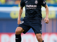 Dani Parejo of Villarreal CF is in action during the LaLiga EA Sports match between Villarreal CF and Deportivo Alaves at Estadio de la Cera...