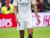 Jude Bellingham of Real Madrid CF warms up during the La Liga EA Sports 2024/25 football match between Real Madrid CF and CA Osasuna at Esta...