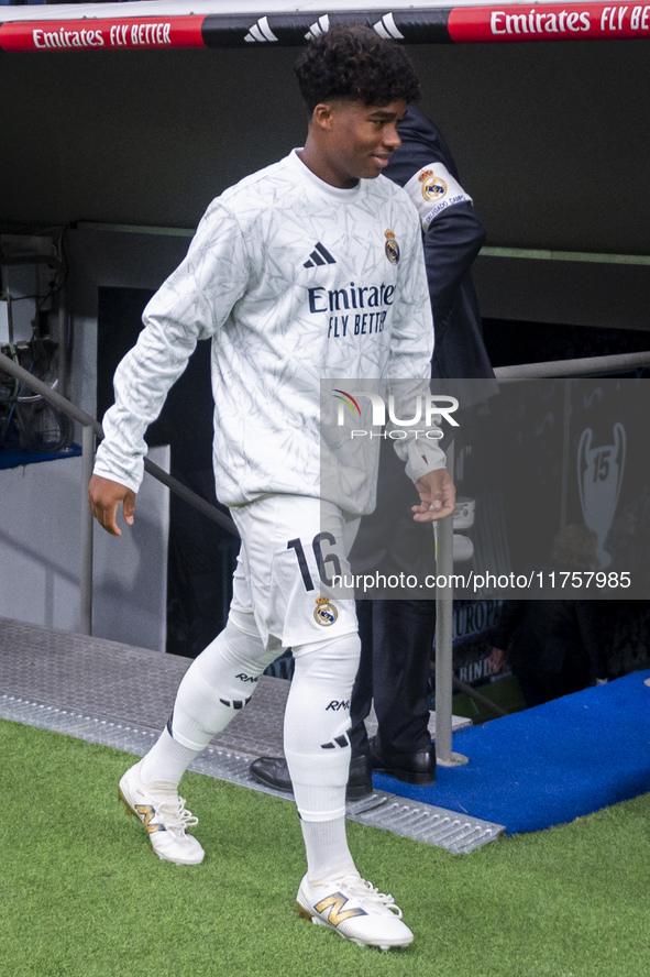 Endrick Felipe Moreira de Sousa of Real Madrid CF enters the field during the La Liga EA Sports 2024/25 football match between Real Madrid C...