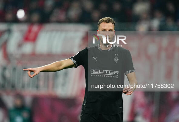 Marvin Friedrich of Borussia Monchengladbach  gestures during the Bundesliga match between RB Leipzig and Borussia Mönchengladbach at Red Bu...