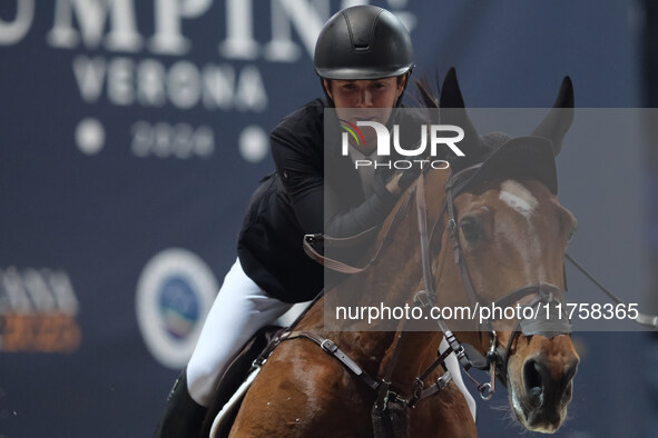 Gilles Thomas rides Luna van het Dennehof during the International Winning Round CSI5*-W Trophy No. 5 presented by Crivelli at Jumping Veron...